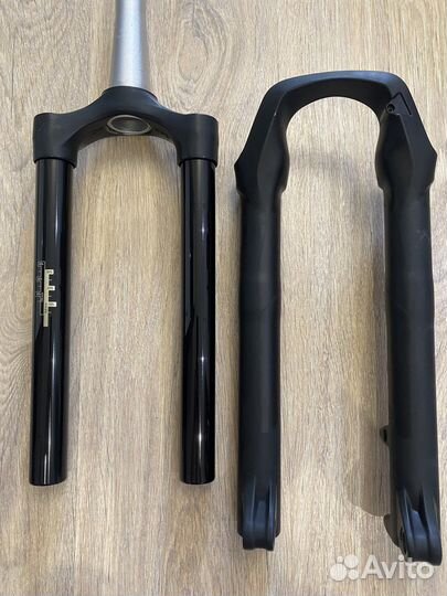 Вилка RockShox Revelation 27.5 140 (не буст)