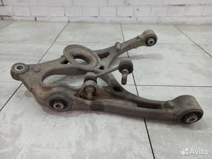 Рычаг подвески нижний задний левый Mercedes Gl 550