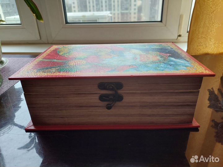 Шкатулка-сундучек для Новогоднего подарка