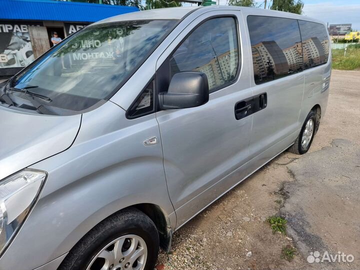 Hyundai Grand Starex 2.5 AT, 2008, 136 200 км