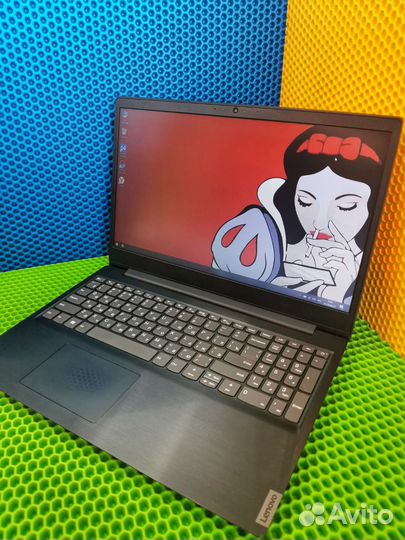 Lenovo FullHD/ryzen 5 3500u/8gb/Vega 8/ssd 256gb