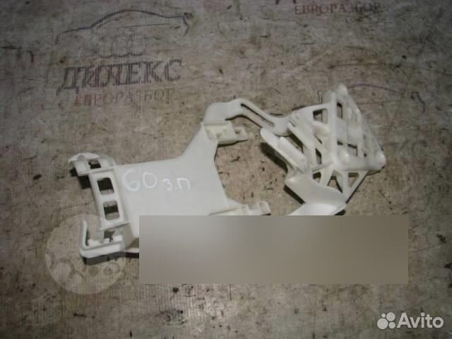 Кронштейн (сопут. товар) VW Tiguan 2007-2011