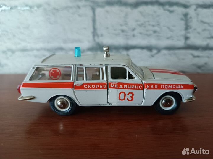 Модель Волга Медицинская газ-2402.Номерная А24