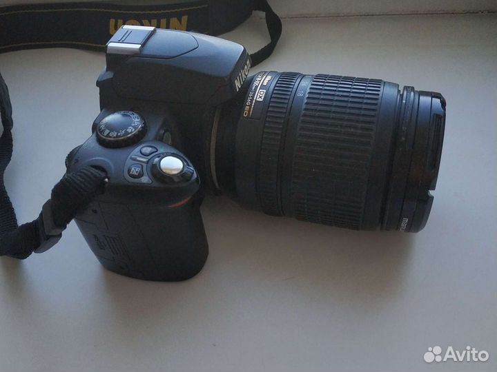 Зеркальный фотоаппарат nikon D40