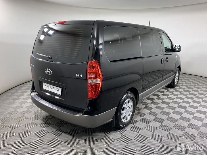 Hyundai H-1 2.4 AT, 2011, 288 081 км