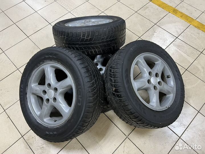 R16 Nokian Tyres Hakkapeliitta 2 235/60, PCD 5x114.3 DIA 60.1