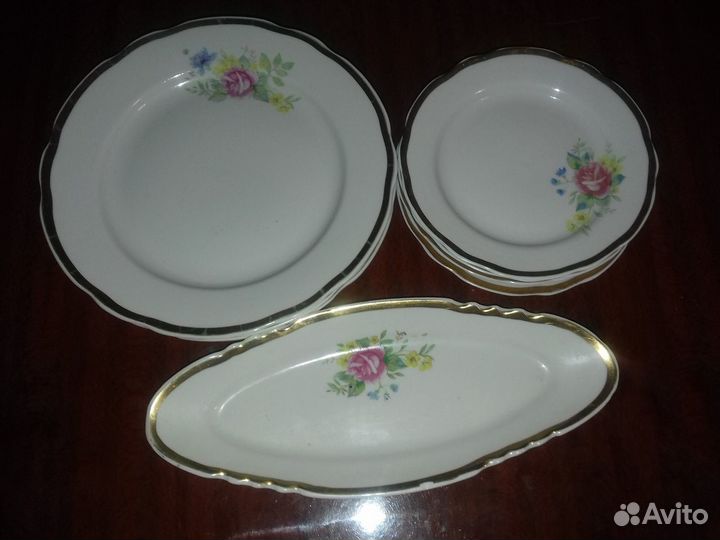 Тарелки разные