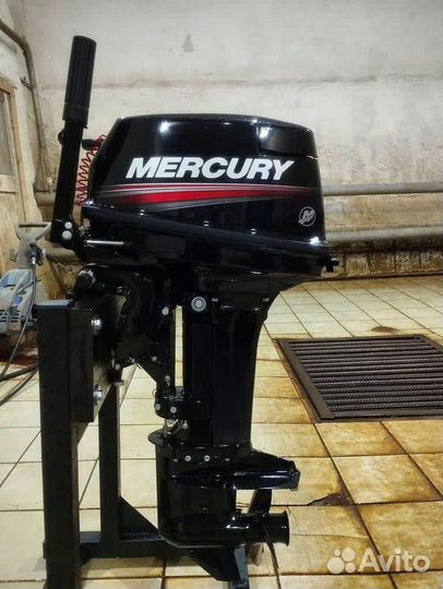 Лодка с мотором 9.9