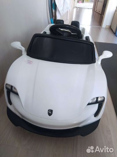 Детский электромобиль бу