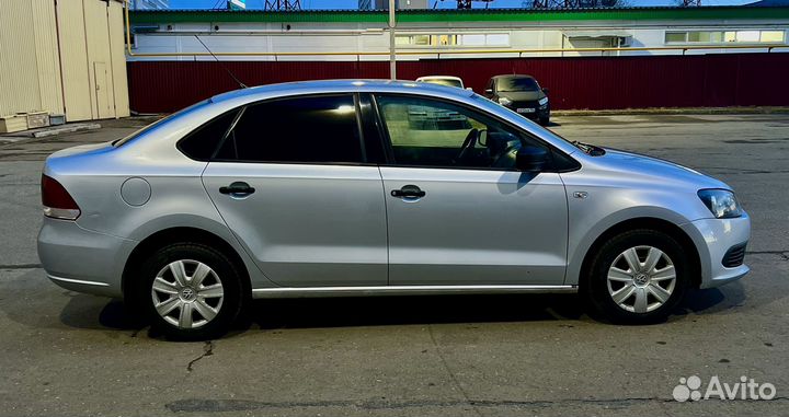 Volkswagen Polo 1.6 МТ, 2011, 198 536 км