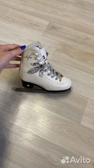 Коньки фигурные