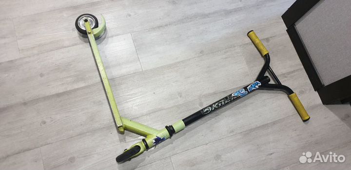 Трюковой самокат