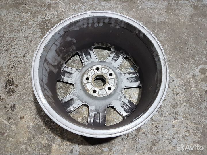 Диск литой r17 ауди а8 audi s8