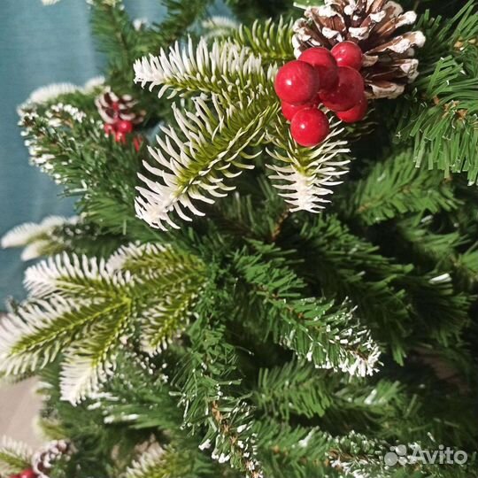 Елка искусственная