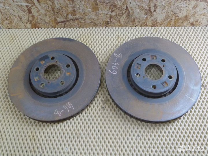 Комплект передних суппортов Lexus IS 250/350 2005-2013 (4775022460 4773022460 4351222260)