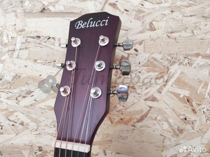 Акустическая гитара