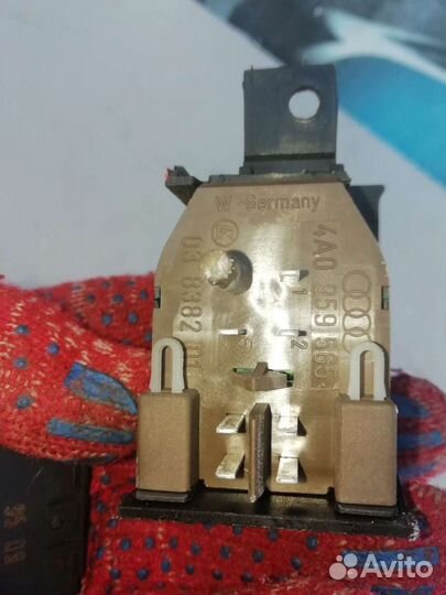 Кнопка регулировки зеркал audi A6/100 C4