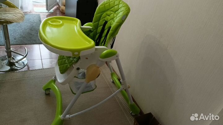 Детское кресло для кормления