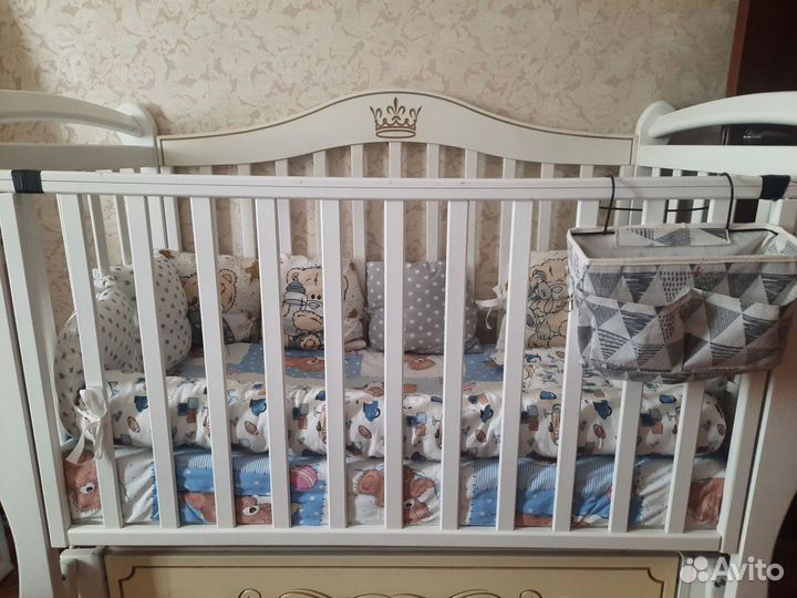 Комплект бортиков в кроватку