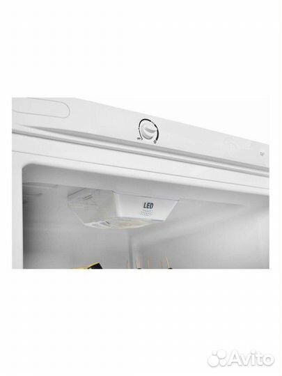 Холодильник Indesit DS 4180 W белый