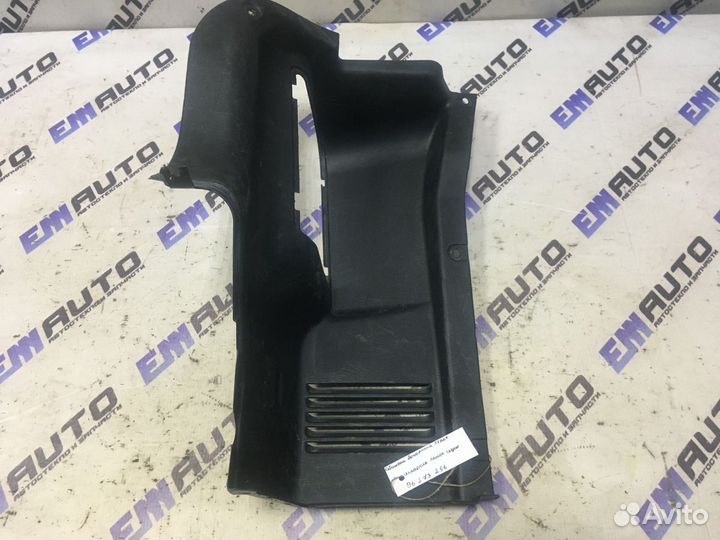 Обшивка багажника левая Шевроле Ланос седан