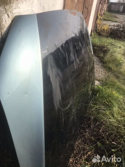 Капот Lancer 10 с дефектом