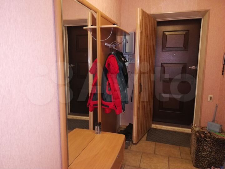 3-к. квартира, 77 м², 1/4 эт.