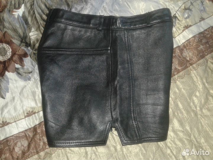 Шорты кожаные