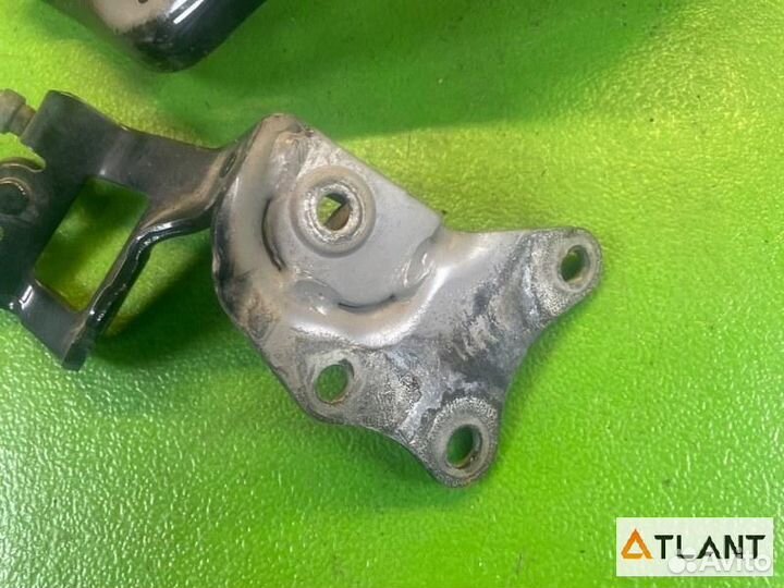 Ролик раздвижной двери задний правый nissan serena