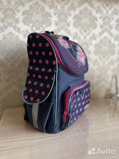 Портфель школьный