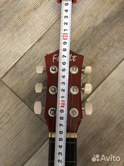 Гитара маленькая (гиталеле) 6 струн