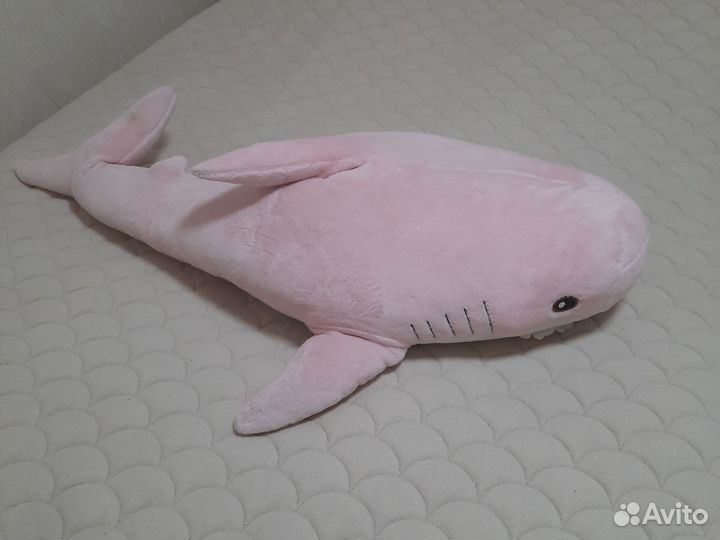 Большая мягкая игрушка Акула розовая