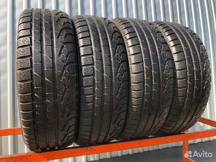 Pirelli Winter Sottozero II 215/60 R17