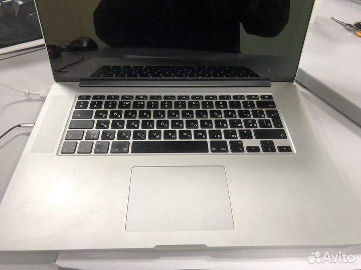 Apple MacBook Pro retina 15