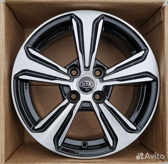 Kia Rio, Hyundai Solaris R15 новые