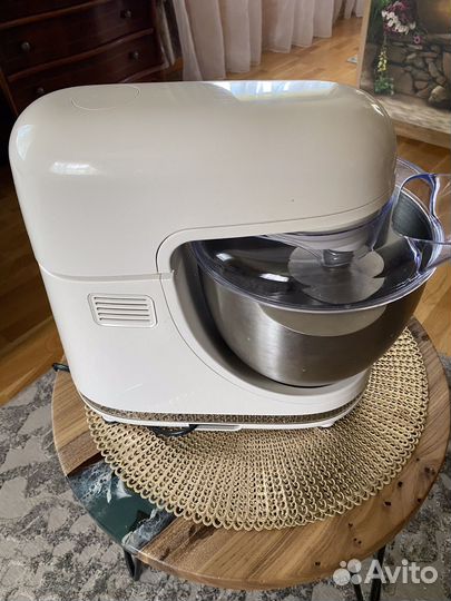 Планетарный миксер Moulinex 900 ватт