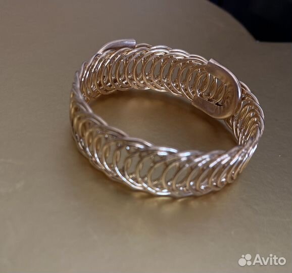 Женский браслет