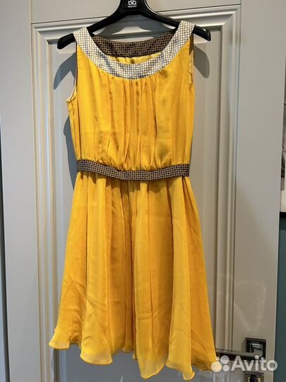 Нарядное платье