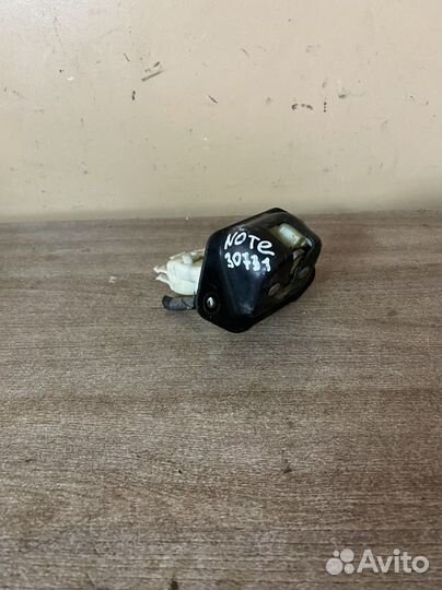 Замок багажника Nissan Note (E11) Tiida (C11)