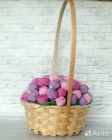 Корзинка цветов с подсветкой - хороший подарок