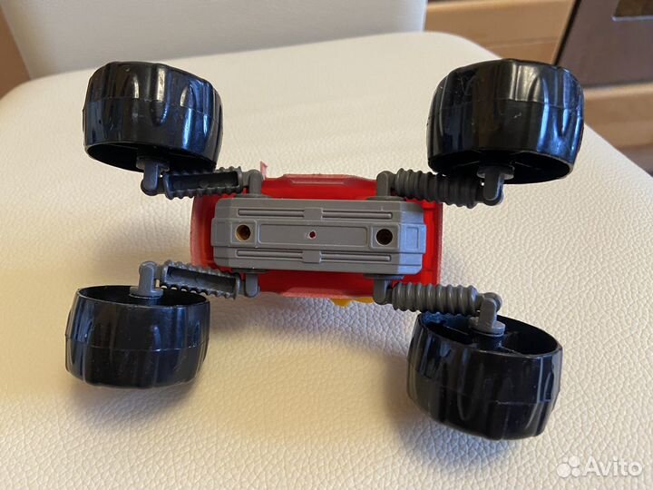 Игрушка машинка из ультфильма Вспыш