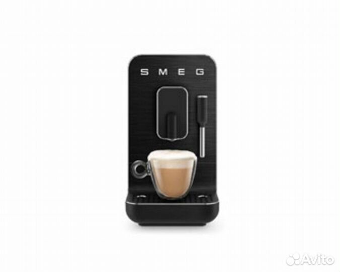 Автоматическая кофемашина smeg BCC02fbmeu