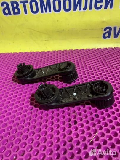 Ручка стеклоподъемника Renault Logan