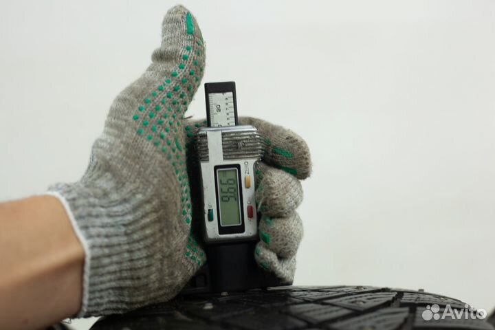 Goodyear UltraGrip Arctic 2 215/55 R17 98T