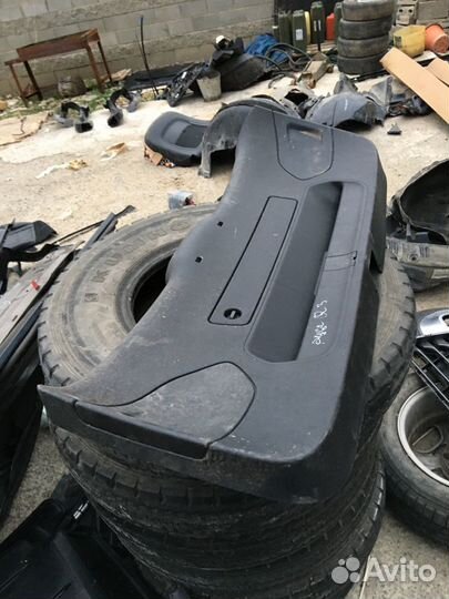 Обшивка крышки багажника Ауди Q3