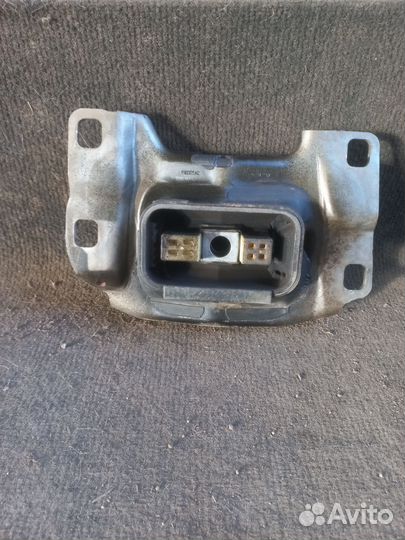 Подушка двигателя ford kuga2