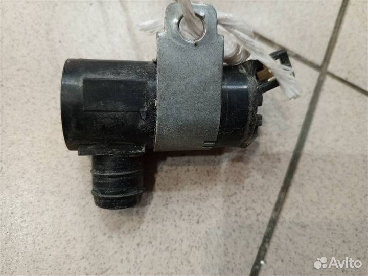 Насос омывателя Mitsubishi Pajero, Montero 2 1991