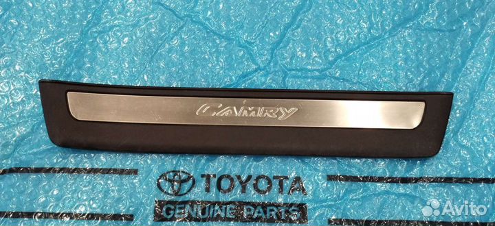 Накладка проема двери Camry 50 задняя правая Б/У