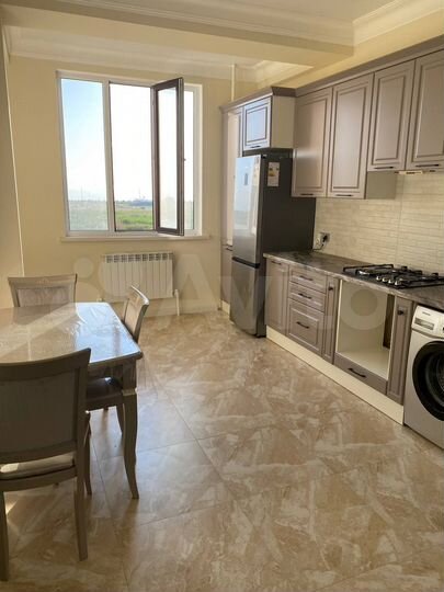 3-к. квартира, 87 м², 3/9 эт.