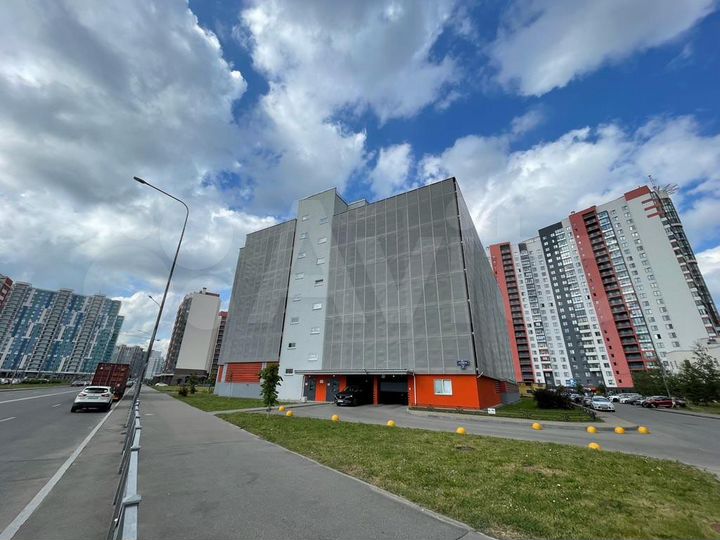 Машиноместо, 13 м²